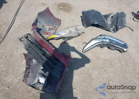 2018 Toyota Highlander Se/Xle z USA, uszkodzony, nr VIN 5TDJZRFH8JS807621